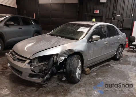 2006 Honda Accord 3.0 Ex z USA, uszkodzony, nr VIN 1HGCM66586A016054